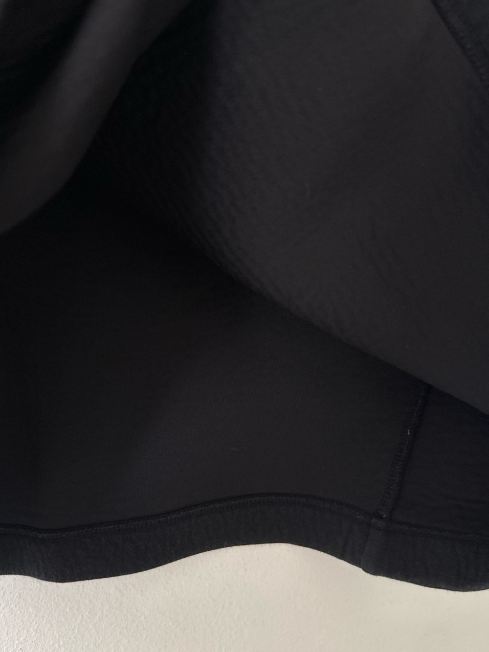 Black boxy Everlane Scuba Tee - Picture 6 of 6